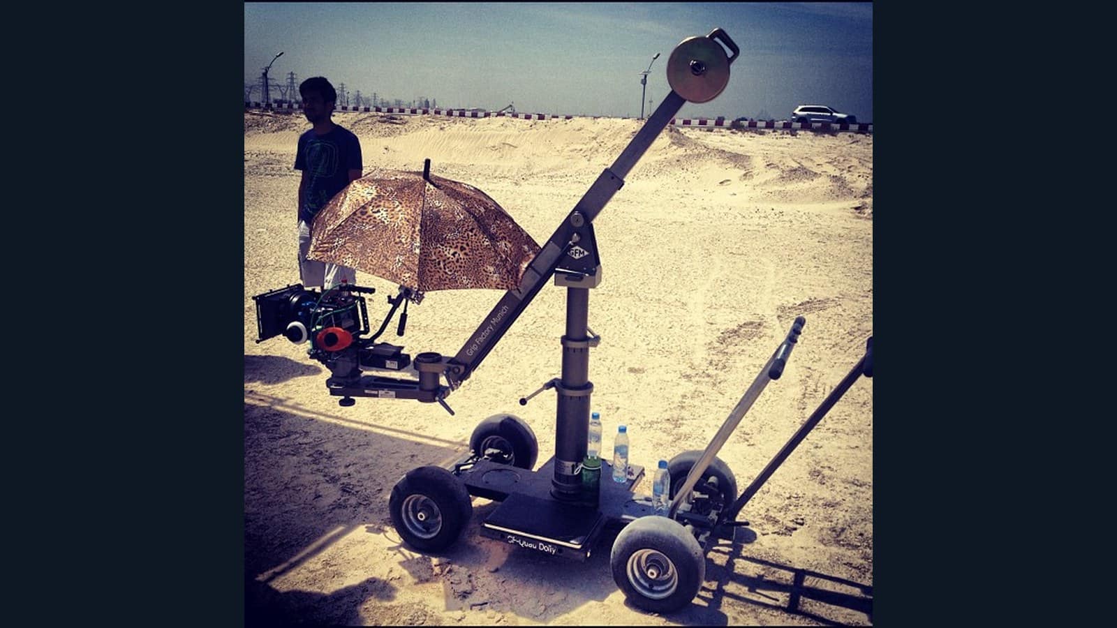 GF-Mini Jib and dolly on a beach shoot